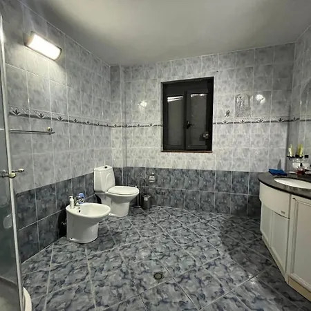 Villa A Modern Located In Durres